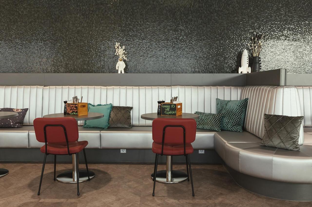 Holiday Inn - The Niu Star Sindelfingen By Ihg Exteriör bild